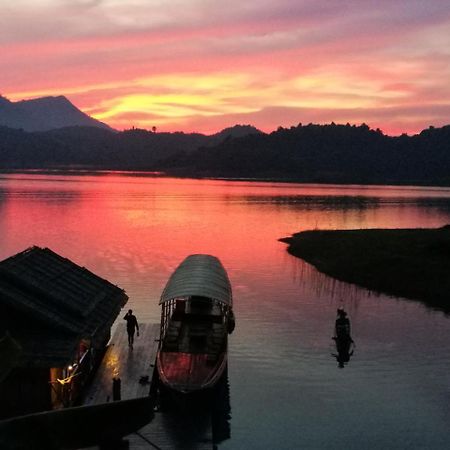 Nirvana Archipel Resort Vang Vieng Exteriér fotografie