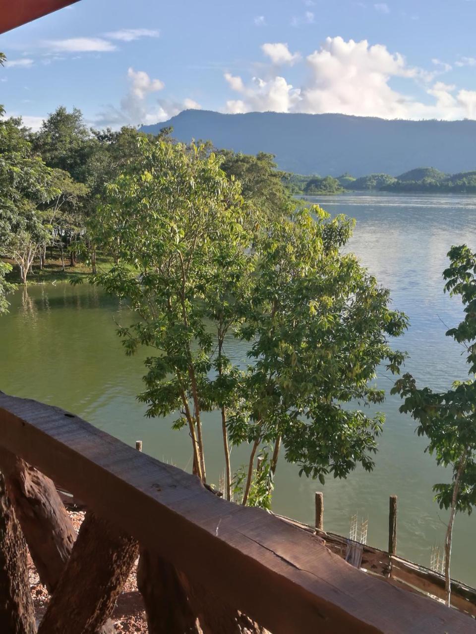 Nirvana Archipel Resort Vang Vieng Exteriér fotografie